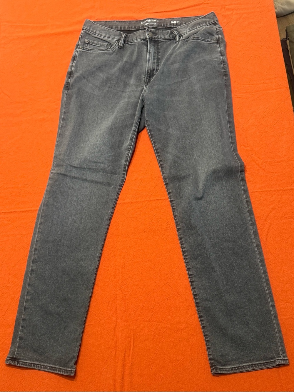 Banana Republic Men's Slim Straight Jeans in Charcoal Gray. Travel Pant